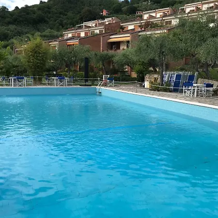 La Casa Fra Gli Ulivi Апартаменты Леричи